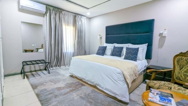 Luxury Suite