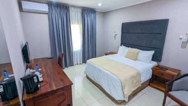 Double Room - Image 3