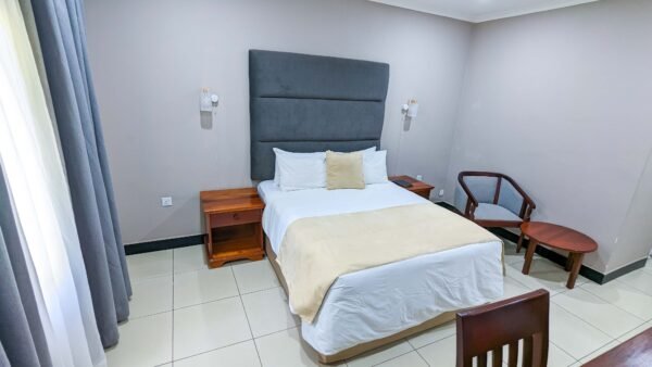 Double Room - Image 7